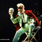 david-bowie-with-skull.jpg