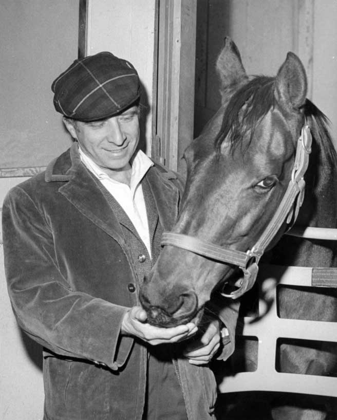 elmer-bernstein-with-his-racehorse-1964