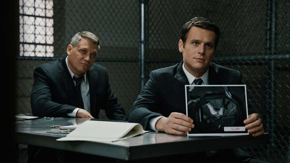 Holt McCallany and Jonathan Groff in Mindhunter