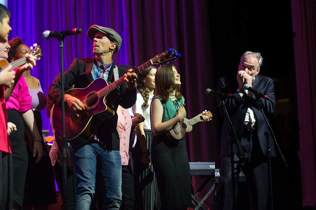 Jason Mraz and Tim Kaine